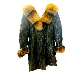 Italian coat with real Fur! Almost New Very light and shiny with fur